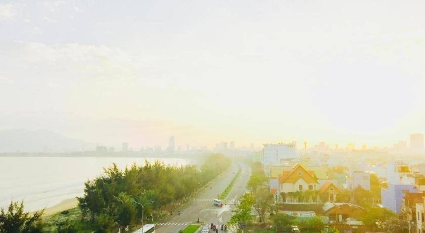 Whale Ocean View Hotel دا نانغ المظهر الخارجي الصورة