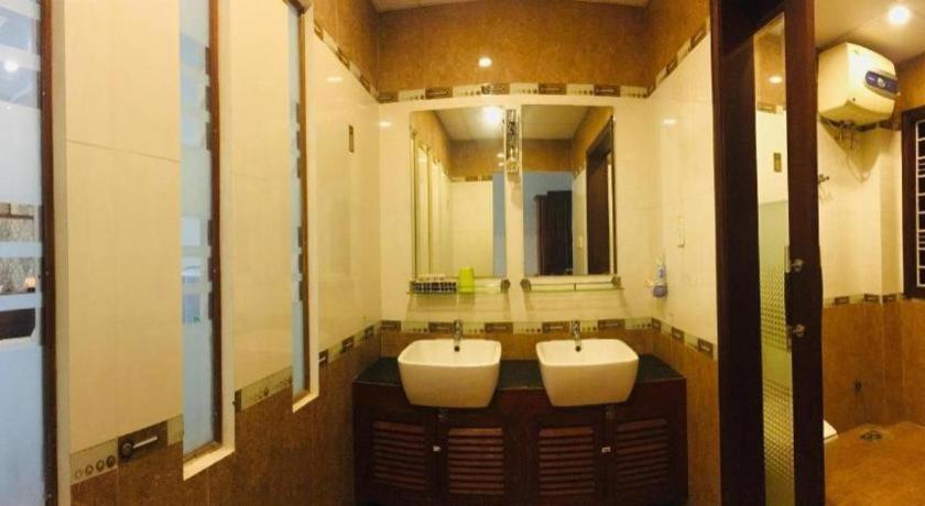 Whale Ocean View Hotel دا نانغ المظهر الخارجي الصورة
